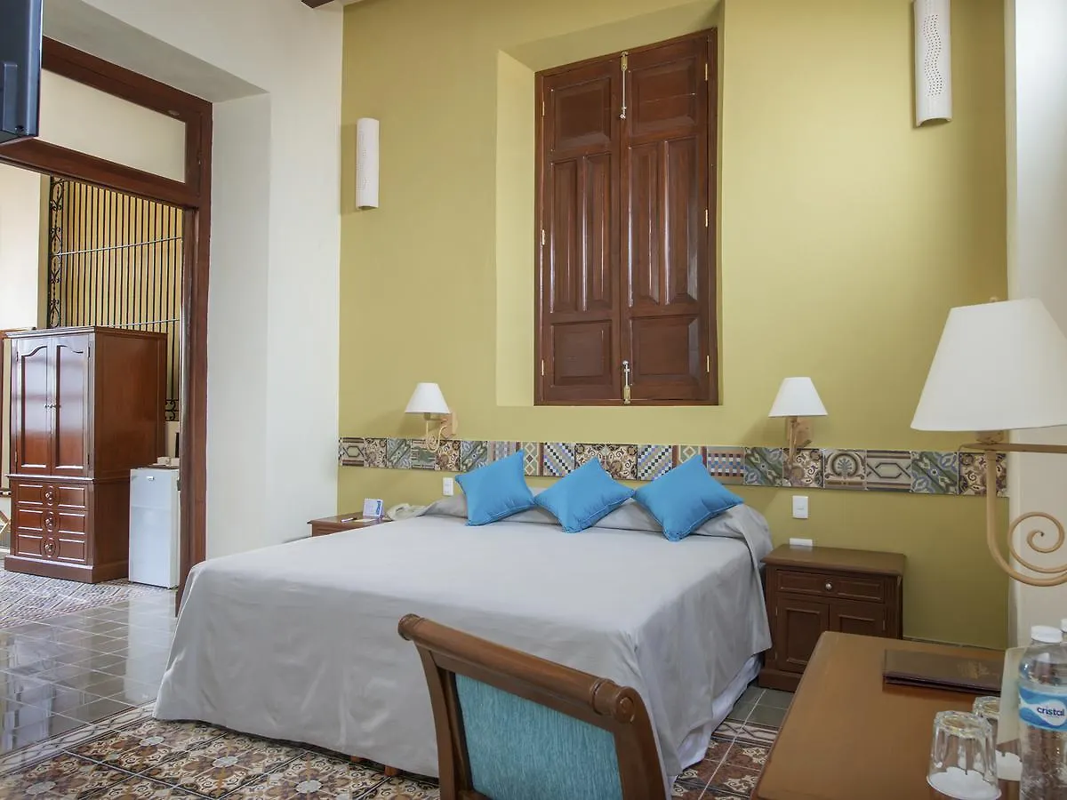 Hotel Del Gobernador Мерида 4*,